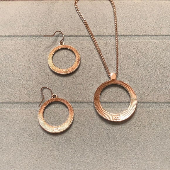 Necklace and earrings set - Picture 2 of 4